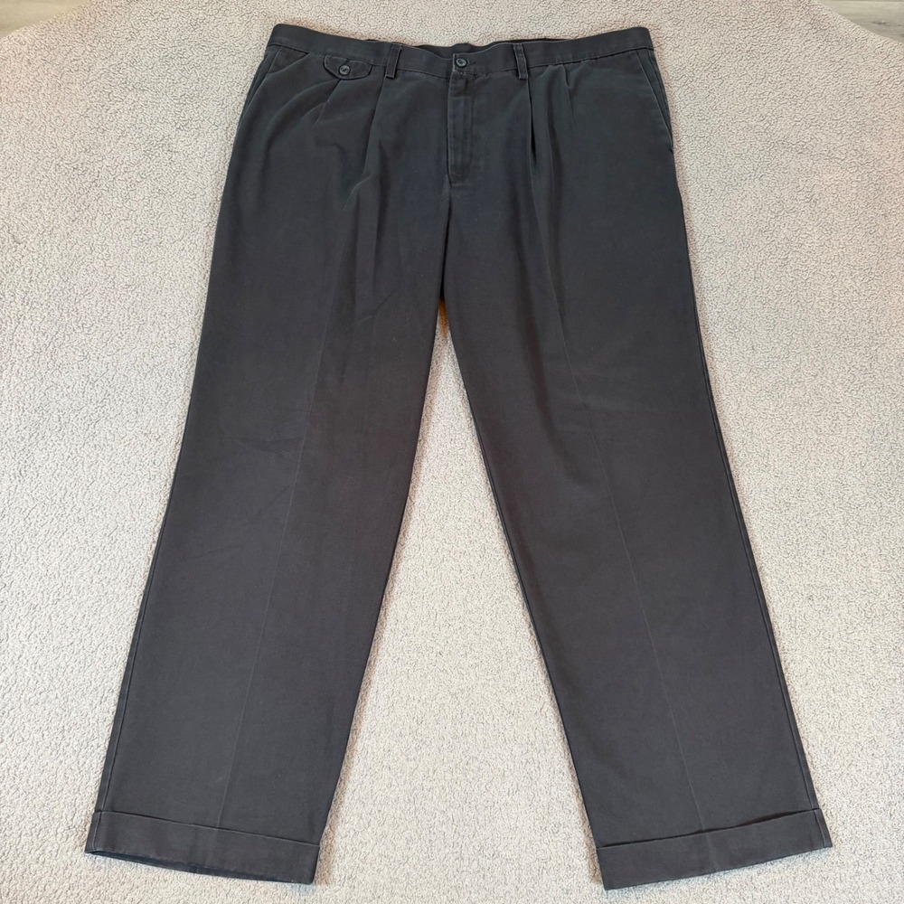 Dockers Mens 44x32 Black Pleated Relaxed Fit Chino Pants Individual Fit